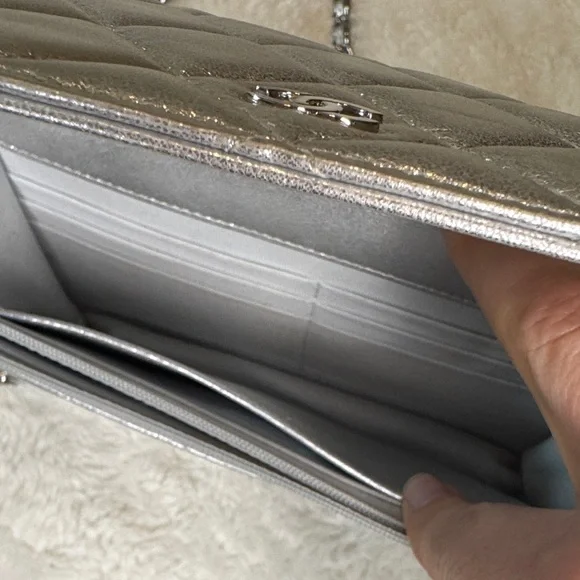 Chanel Classic Wallet on chain silver - Picture 8 of 10